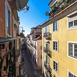 Bairro Alto Elegant by Homing